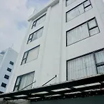Triple Room At Hash Apartment Silom Soi 3